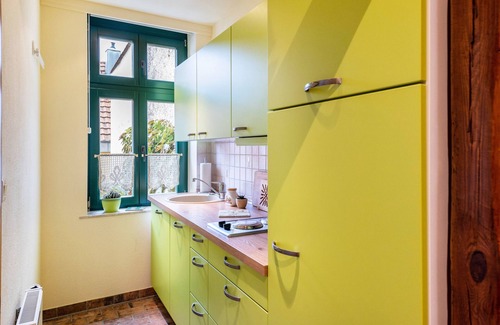 Muritz Apartment | Apartment 'Fewo Altstadtkern Waren Müritz 1' with Shared Garden and Wi-Fi