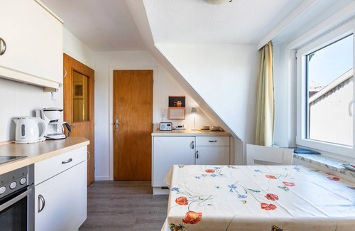 Langeneß Apartment | Apartment 'Fewo- Nommensen' with Shared Garden and Wi-Fi