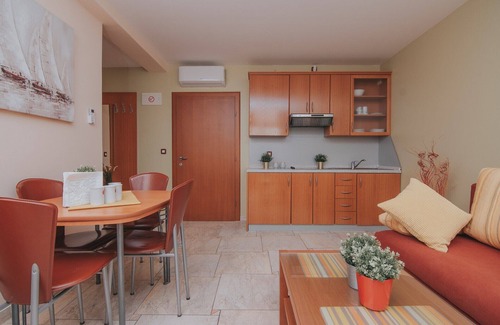 Novalja Apartment | Apartment for 18 on the beach and with the Pool