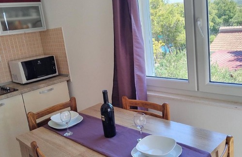 Cove Osibova (Milna) Apartment | Apartment for 2 persons + 2 children approx. 60 m² in Milna auf Brac, Dalmatia (Brac)