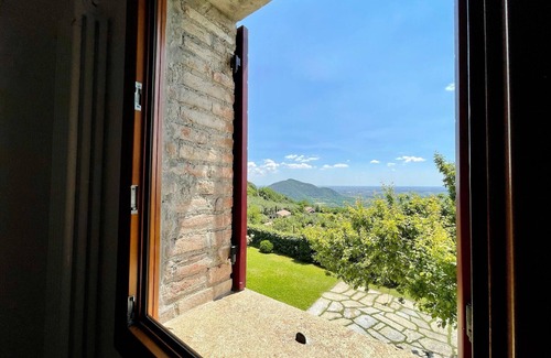 Arqua Petrarca Apartment | Apartment for 8 persons approx. 270 m² in Arquá Petrarca, Veneto (Padova Province)