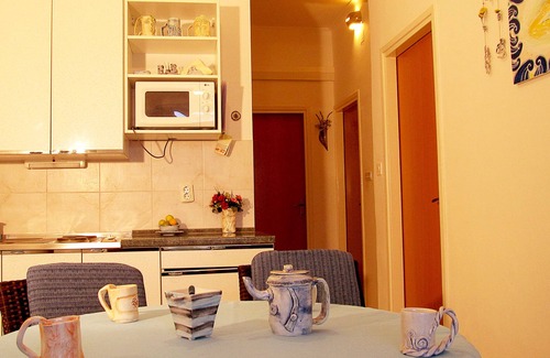 Trogir Apartment | Apartment for four persons with sea view in Trogir near the beach