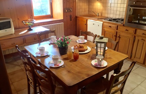 Morzine Apartment | Apartment for rent in a beautiful Savoy building