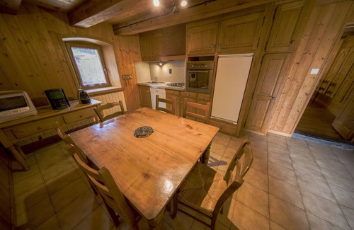Morzine Apartment | Apartment for rent in a beautiful Savoy building
