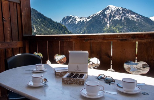 Champagny-en-Vanoise Apartment | Apartment 6 to 8 people, SWIMMING POOL sauna & hammam included