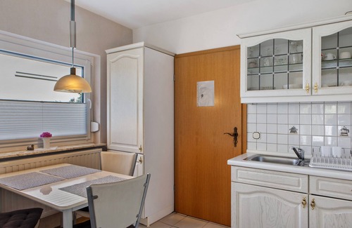 Tratzhof Apartment | Apartment 'Fuldatalblick' with Garden & Wi-Fi