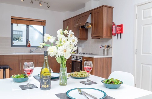 Charlestown Apartment | Apartment ∙ 2 bedrooms ∙ 4 guests