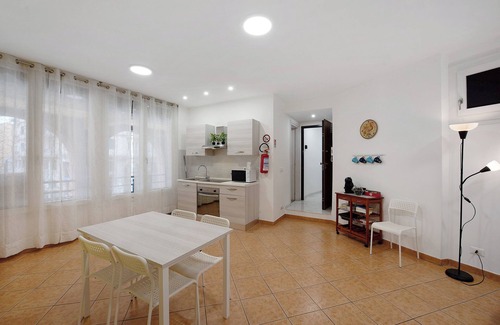 Genoa Apartment | Apartment 'Genuensis' with Wi-Fi and Air Conditioning