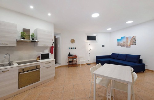 Genoa Apartment | Apartment 'Genuensis' with Wi-Fi and Air Conditioning