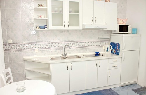 Zivogosce Apartment | Apartment Gojko - 50 m from the beach: A4(2+1) - Zivogosce, Riviera Makarska, Croatia
