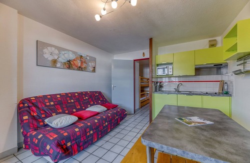 Villard-Reculas Apartment | Apartment 'Granges 5 Studio' with Mountain View and Balcony