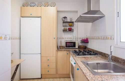 Plaza De La Costera Apartment | Apartment 'Guillem' with Sea View, Shared Terrace and Wi-Fi