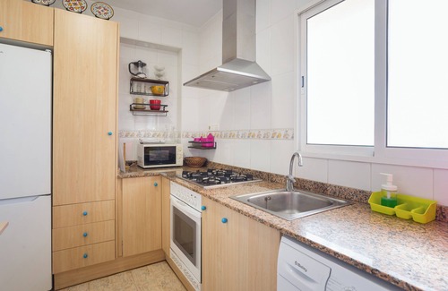 Plaza De La Costera Apartment | Apartment 'Guillem' with Sea View, Shared Terrace and Wi-Fi