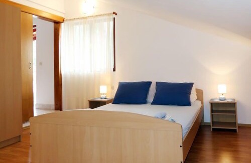 Prigradica Apartment | Apartment Haus Peric (KOR201) in Korcula/Korcula - 4 persons, 1 bedrooms