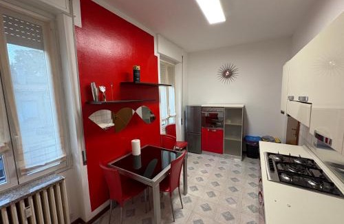 Oggiono Apartment | Apartment house in the center