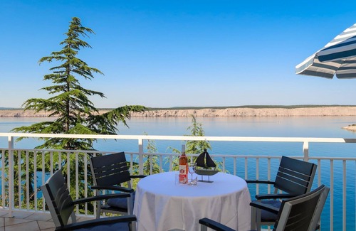 Jadranovo Apartment | Apartment Popara by Interhome