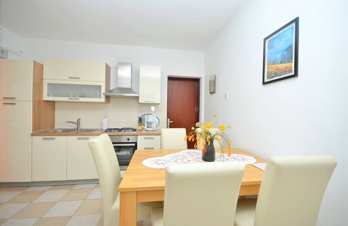 Susica Apartment | Apartment Gordan (42881-A1) - Murter - island Murter