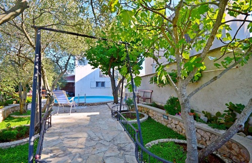 Susica Apartment | Apartment Gordan (42881-A1) - Murter - island Murter