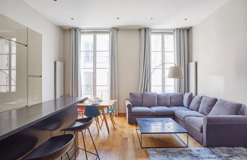 Les Iles Apartment | Apartment Ile Saint Louis by Studio prestige