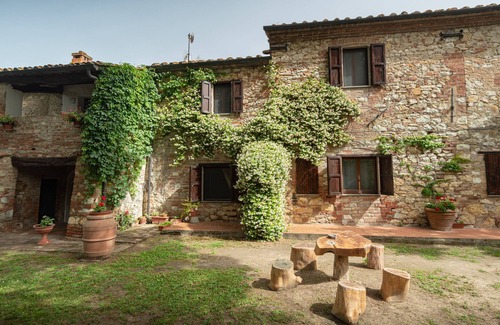 Castiglione del Lago Apartment | Apartment immersed in the silence of Umbria