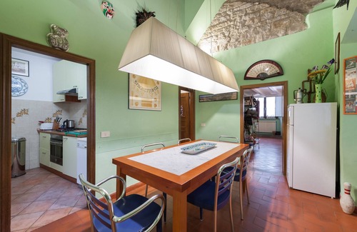 Santa Croce Apartment | Apartment in a 13th Century palace in the heart of Florence