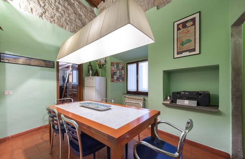 Santa Croce Apartment | Apartment in a 13th Century palace in the heart of Florence