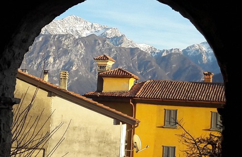 San Siro Apartment | Apartment in a lakeside complex. Swimming pool, private dock, covered garage