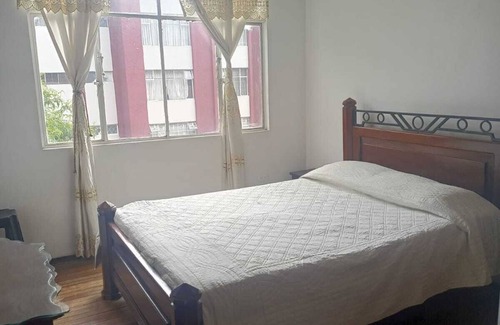 La Mariscal Apartment | APARTMENT IN A RESIDENTIAL COMPLEX 10 MINUTES AWAY FROM THE HISTORIC CENTER