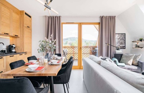Koscielisko Apartment | Apartment in an Enclave with a View of Giewont