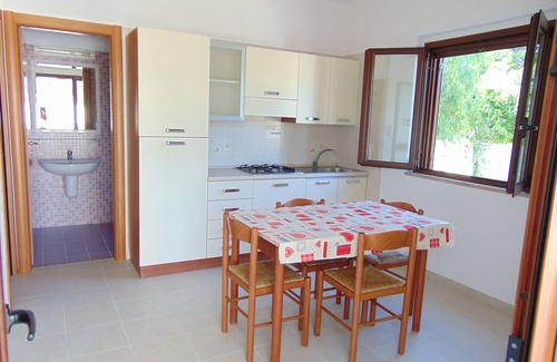 Defensola Apartment | Apartment in beautiful villa in Vieste, 200 m from the sea.