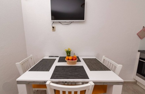 Bol Apartment | Apartment in Bol with Seaview, Terrace, Air condition, WIFI (3757-3)