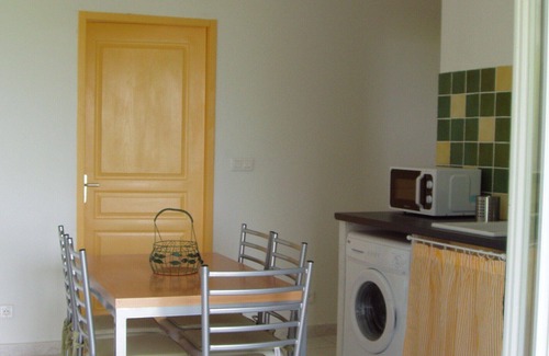 Pieve Apartment | Apartment in detached house in Pieve, surrounded by nature and in a quiet location.