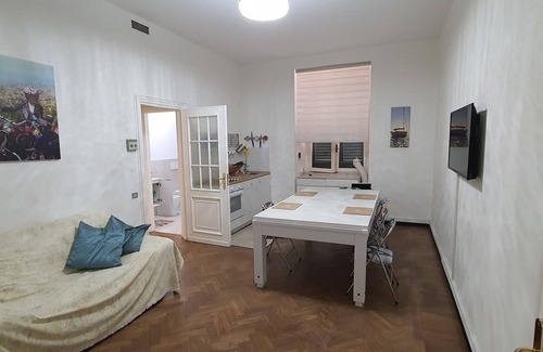 San Vincenzo Apartment | Apartment in downtown Genoa close to all services and transportation stations