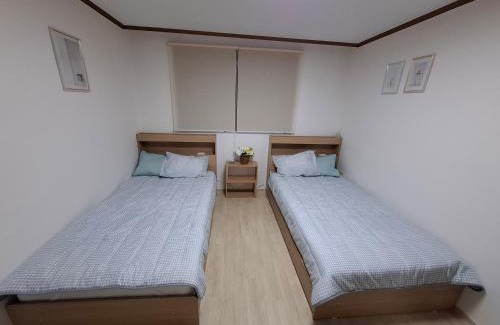 Yongsan-gu Apartment | Apartment in exciting Itaewon #15
