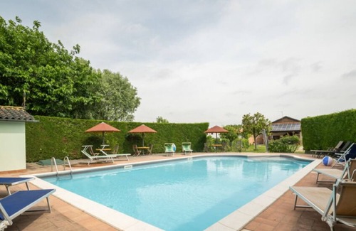 Malcontenta Apartment | Apartment in farmhouse, Venice. Bedroom, bathroom, full kitchen/living room.