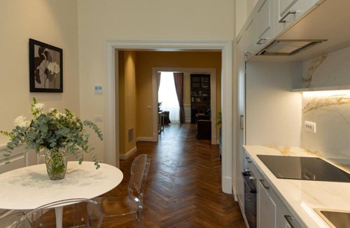 San Niccolo Apartment | Apartment in Florence with 5 bedrooms sleeps 10