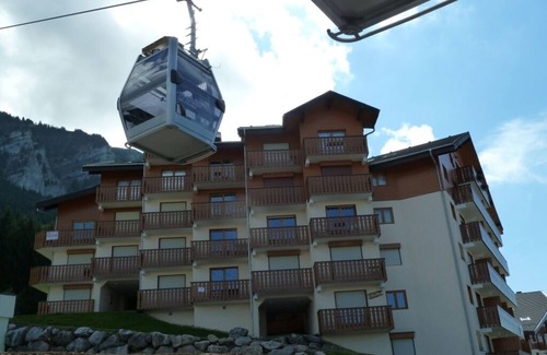 Thollon-les-Memises Apartment | Apartment in a chalet at the residence L'Igloo