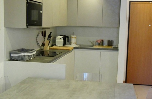 Bolognano-Vignole Apartment | Apartment in Garda Thermae 10 minutes walk from the beach close to the center