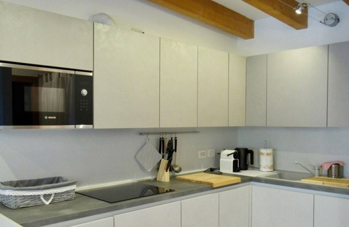 Bolognano-Vignole Apartment | Apartment in Garda Thermae 10 minutes walk from the beach close to the center