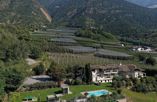 Coldrano Apartment | Apartment in Goldrain with Pool & Mountain Views