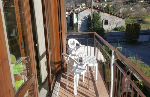 Crone Apartment | Apartment in Idro near Lake and Town Center
