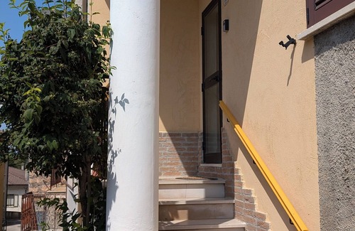 Fossato di Vico Apartment | Apartment in Fossato di Vico