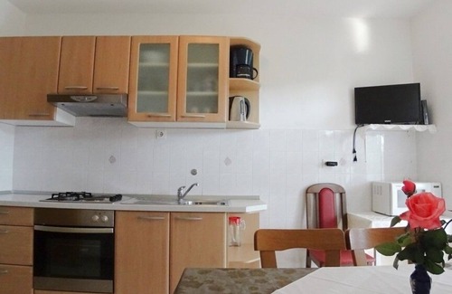 Lopar Apartment | Apartment in Lopar with Balcony, Air condition, WIFI, Washing machine (893-1)