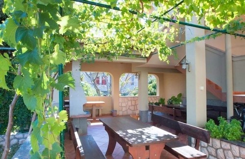 Lopar Apartment | Apartment in Lopar with Balcony, Air condition, WIFI (4739-2)