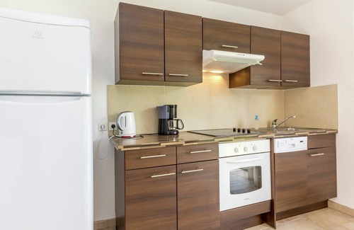 Montauroux Apartment | Apartment in Montauroux with Pool & Forest Views