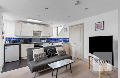 Chelmsford Apartment | Apartment in Moulsham | Long Stays Welcome