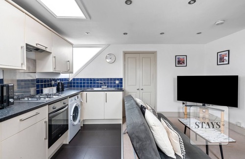 Chelmsford Apartment | Apartment in Moulsham | Long Stays Welcome