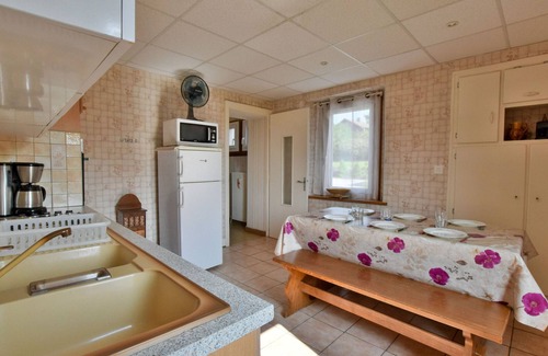 Neuvecelle Apartment | Apartment in Neuvecelle with balcony, parking and lake view