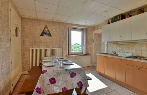 Neuvecelle Apartment | Apartment in Neuvecelle with balcony, parking and lake view