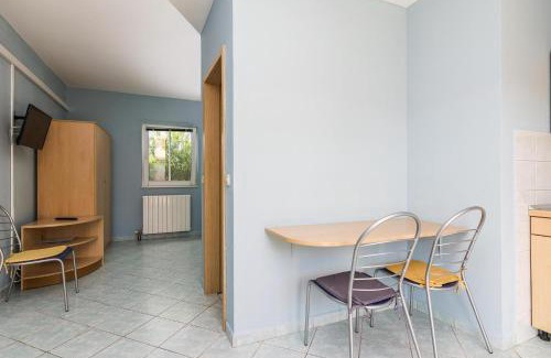 Zaton Apartment | Apartment in Nin with Pool near the Beach